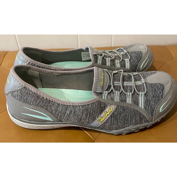 Sketchers Women’s Relaxed Fit Memory Foam Slip On Comfort Sneakers Size 10 - Picture 4 of 8